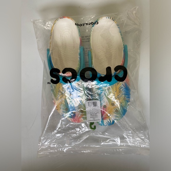 Crocs - Picture 3 of 6